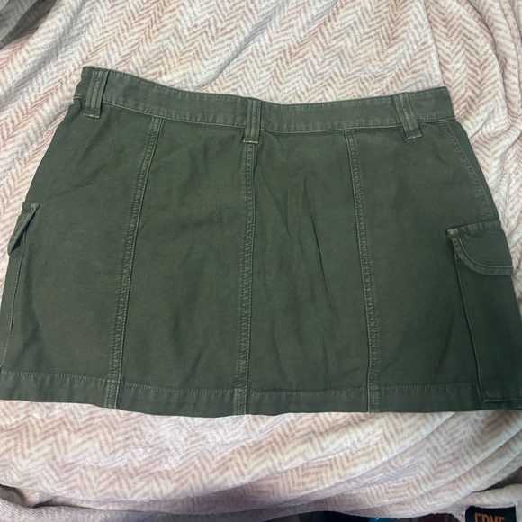 TNA Reggie Cargo Skirt - Picture 6 of 6